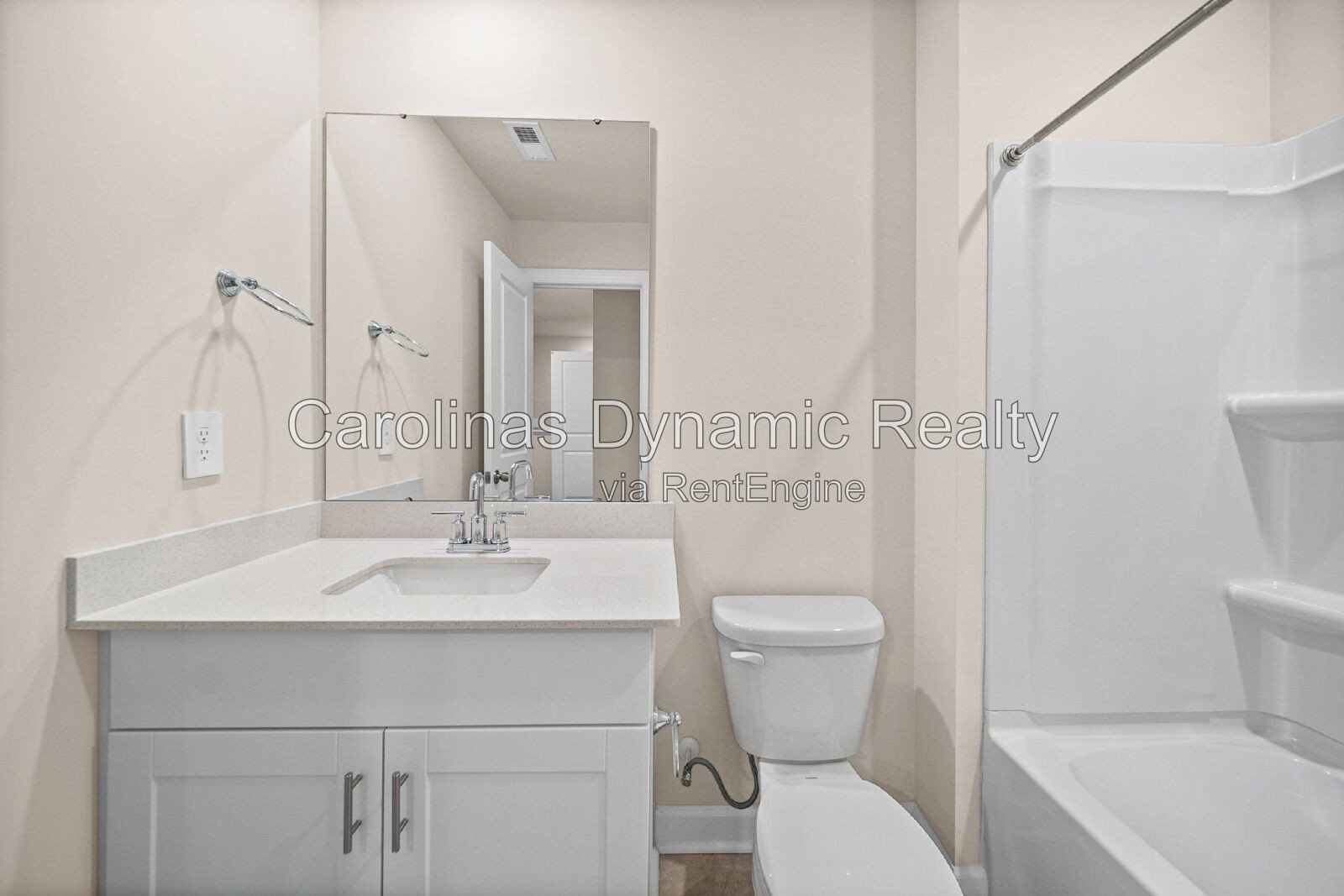 3 Bedrooms | 2.5 Baths | Granite Counters | Stainless Steel Appliances | Garage property image