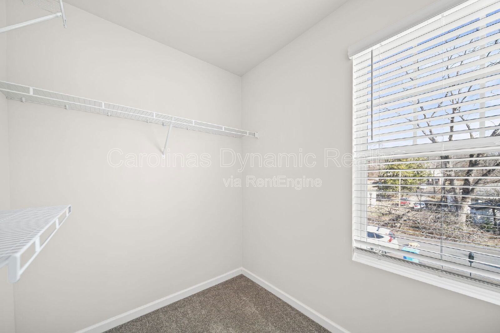 3 Bedrooms | 2.5 Baths | Granite Counters | Stainless Steel Appliances property image