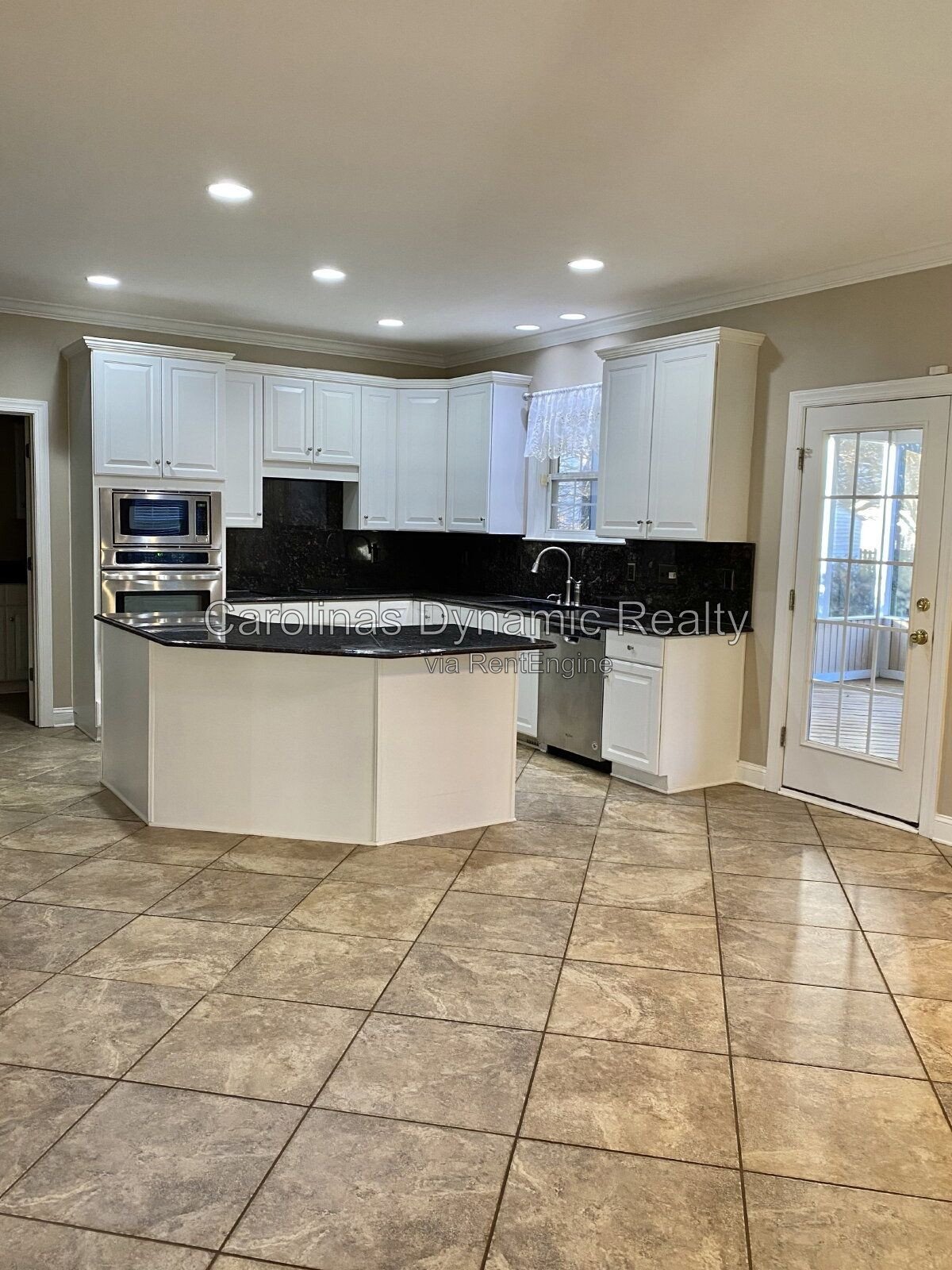 Elegant 5BR 3BA ,Two Story Brick Home In Hunter Oaks in Waxhaw - minutes from Waverly and Blakeney. Great Union Cty Schools property image