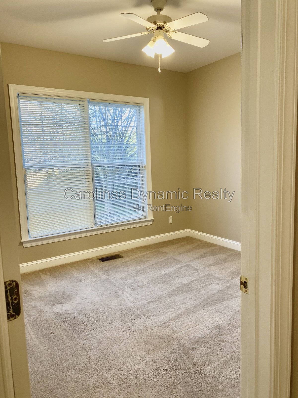 Elegant 5BR 3BA ,Two Story Brick Home In Hunter Oaks in Waxhaw - minutes from Waverly and Blakeney. Great Union Cty Schools property image