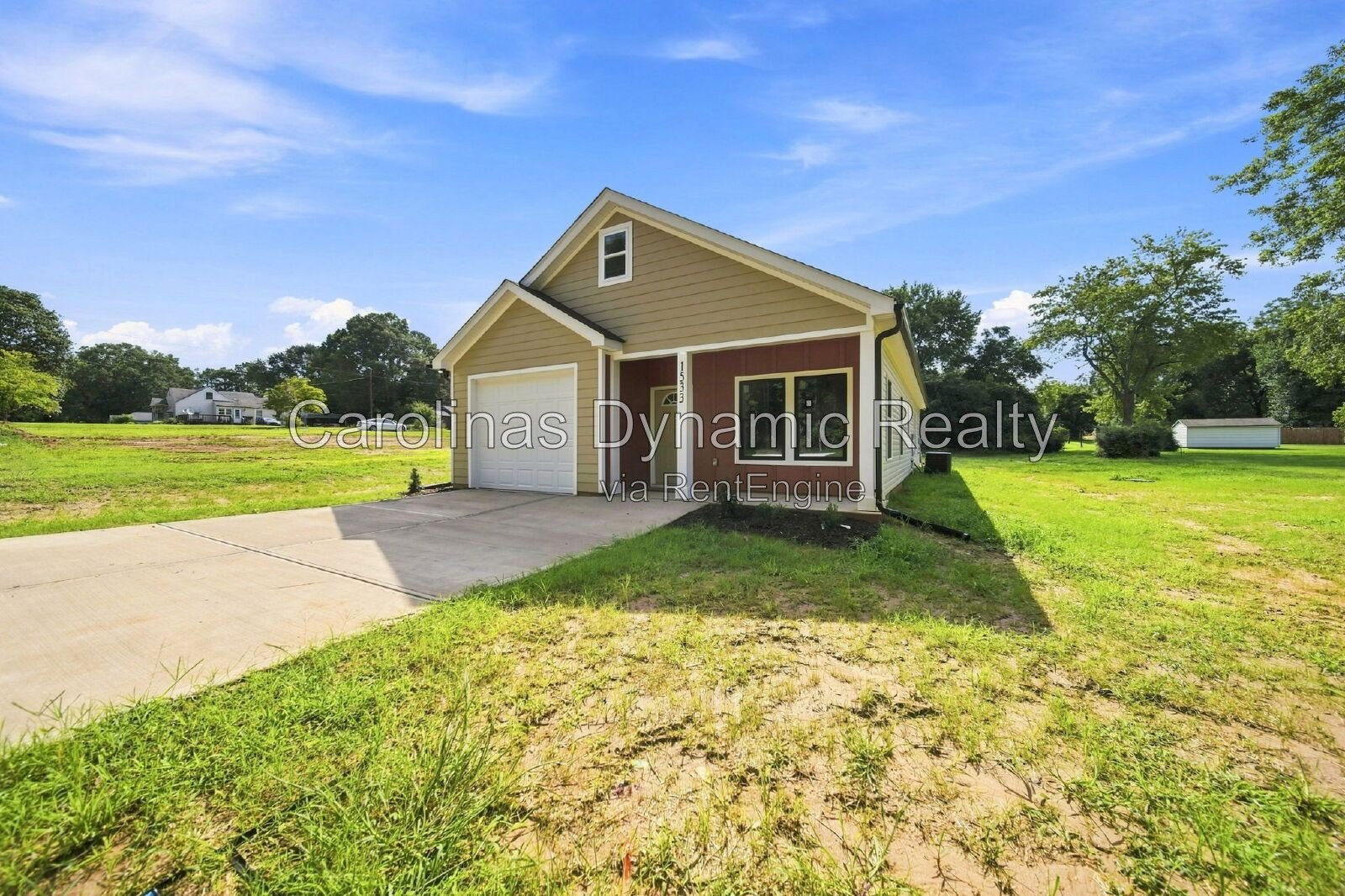 Brand-new construction with modern finishes, a thoughtful single-level floor plan, and an impressive primary suite! property image