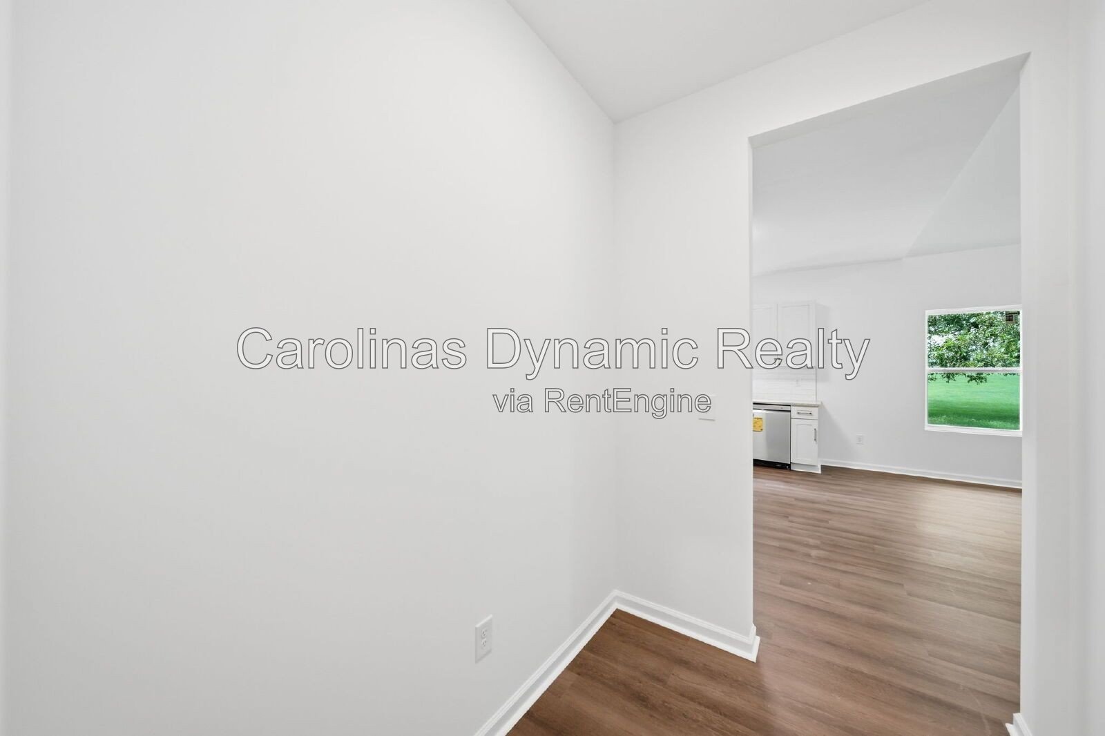 Brand-new construction with modern finishes, a thoughtful single-level floor plan, and an impressive primary suite! property image