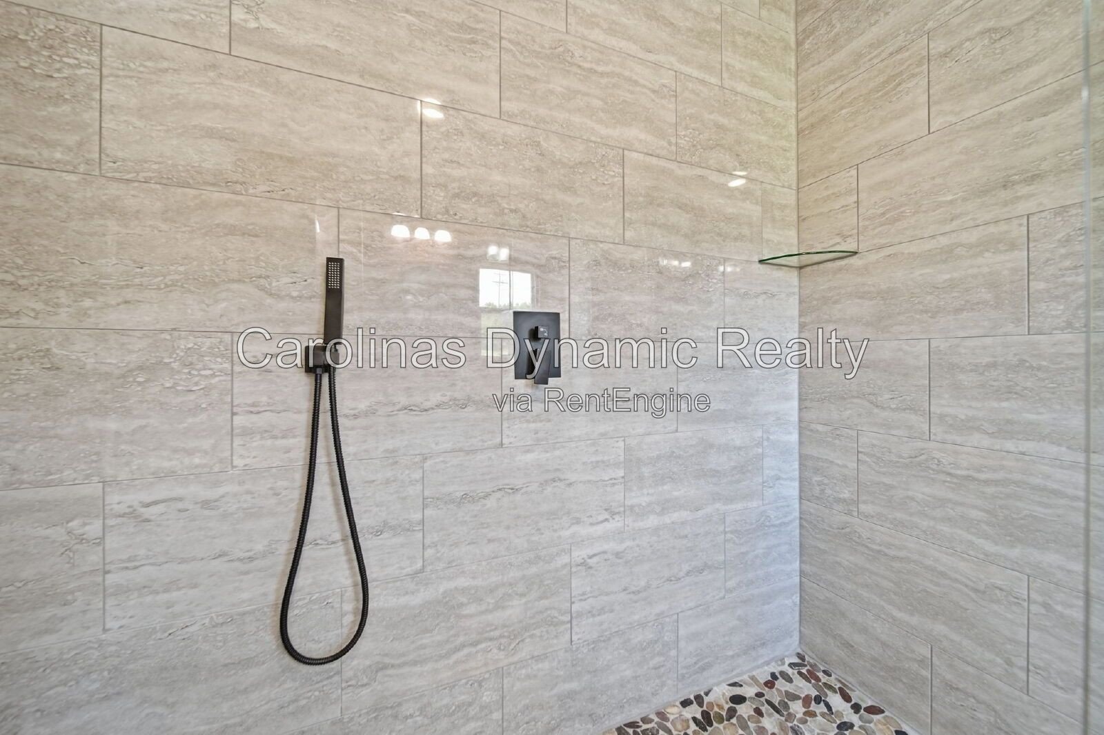 Brand-new construction with modern finishes, a thoughtful single-level floor plan, and an impressive primary suite! property image