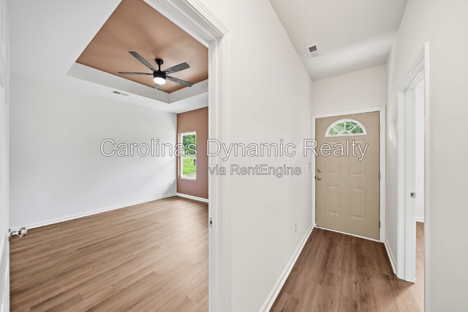 Brand-new construction with modern finishes, a thoughtful single-level floor plan, and an impressive primary suite! property image