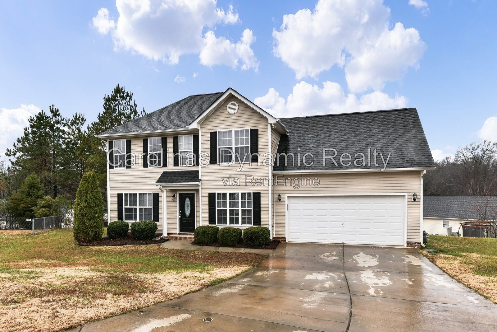 4 Bedrooms | 2.5 Baths | Cul-De-Sac | Luxury Plank Flooring | Stainless Steel Appliances property image