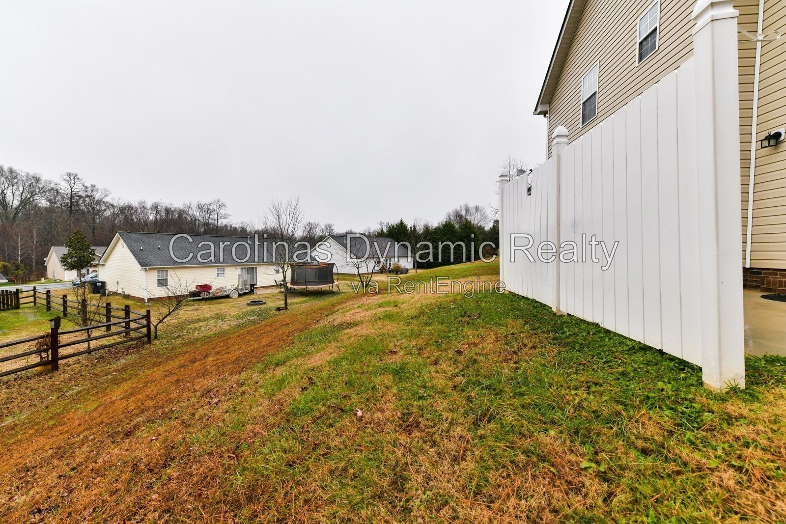 4 Bedrooms | 2.5 Baths | Cul-De-Sac | Luxury Plank Flooring | Stainless Steel Appliances property image