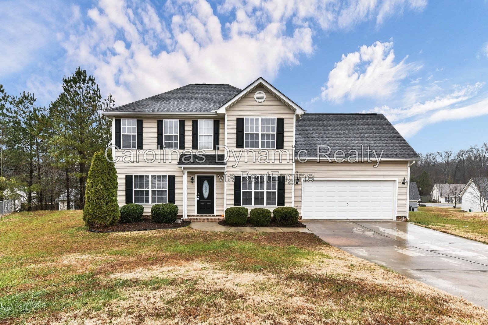 4 Bedrooms | 2.5 Baths | Cul-De-Sac | Luxury Plank Flooring | Stainless Steel Appliances property image
