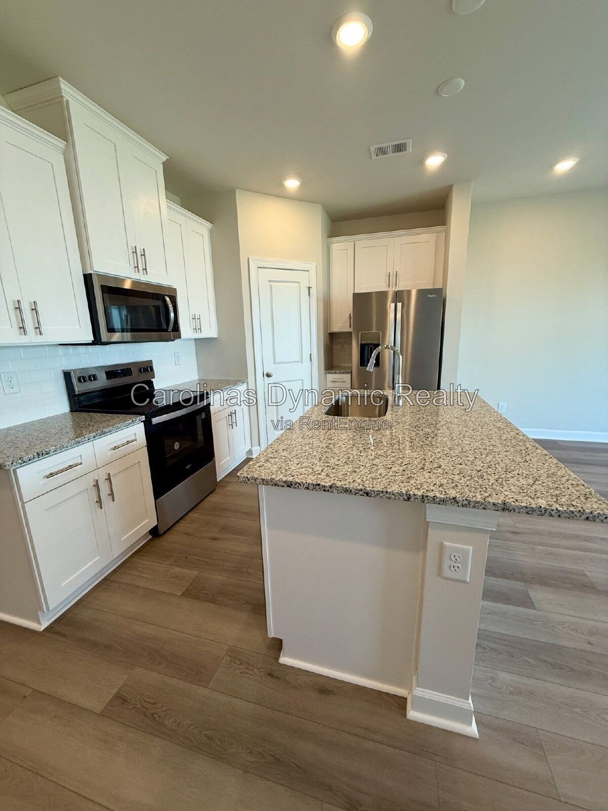 Modern 3-Bedroom Monroe Townhome with Garage & Spacious Open Floor Plan property image