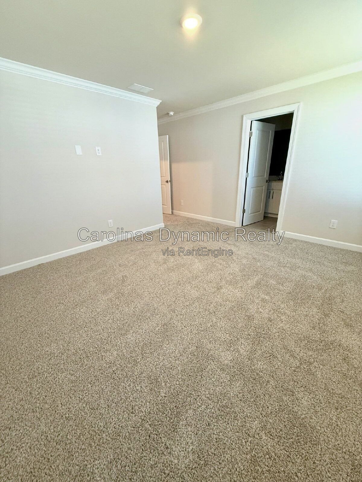 Modern 3-Bedroom Monroe Townhome with Garage & Spacious Open Floor Plan property image