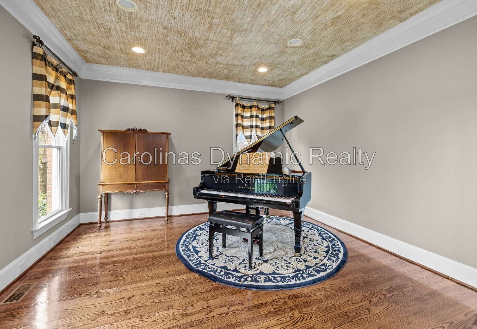 Luxury 5-Bedroom Firethorne Rental with 4-Car Garage & Furnished Option property image