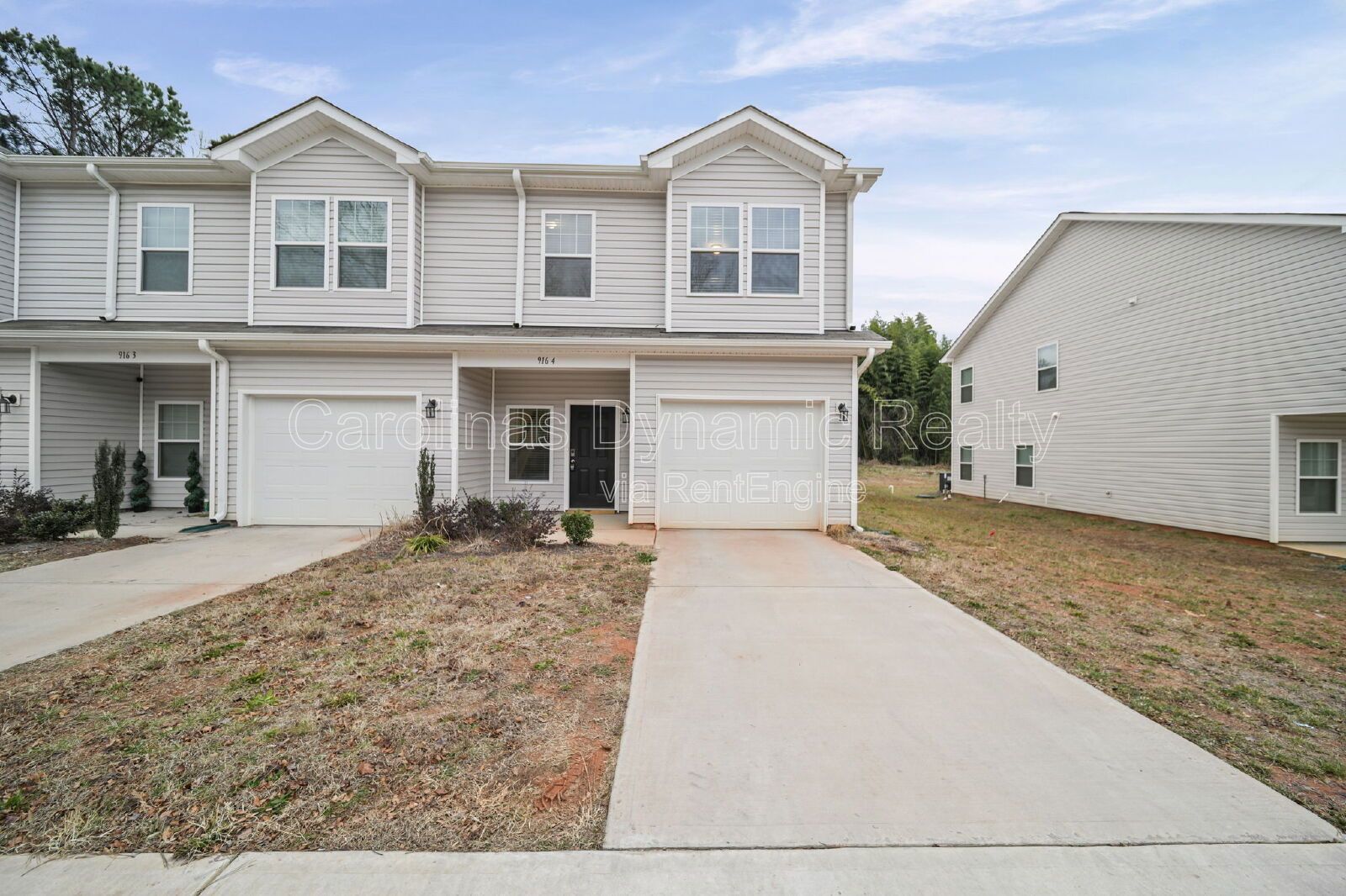 End Unit Townhouse | 3 Bedrooms | 2.5 Baths | Granite Counters | Stainless Steel Appliances property image