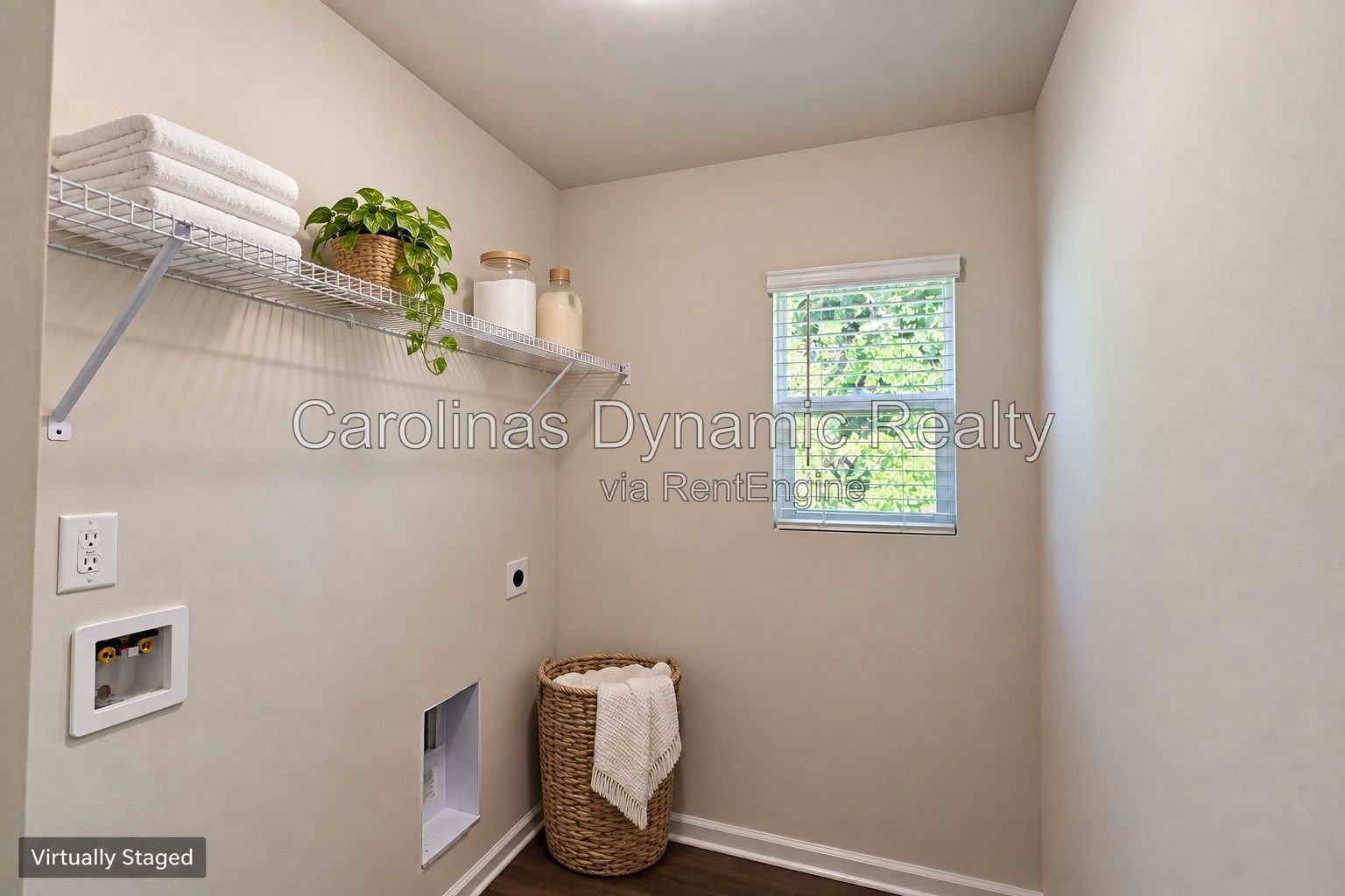 Bright End-Unit Townhome with Two-Car Garage & Convenient Access to I-485 property image