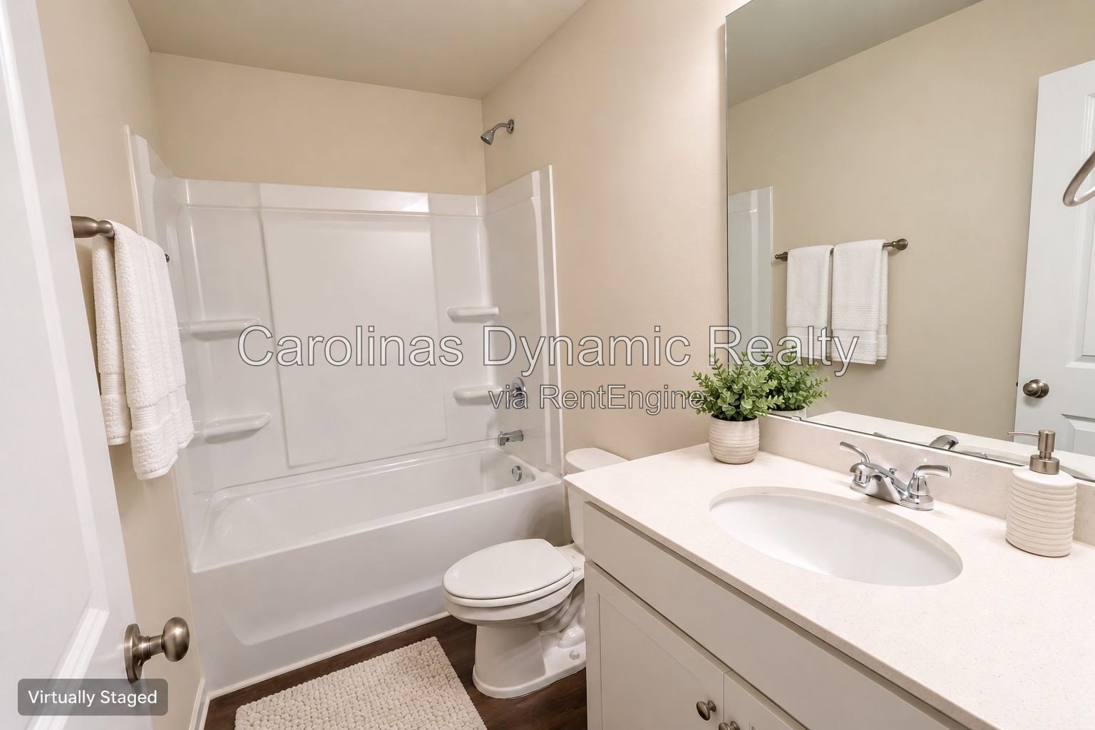 Bright End-Unit Townhome with Two-Car Garage & Convenient Access to I-485 property image