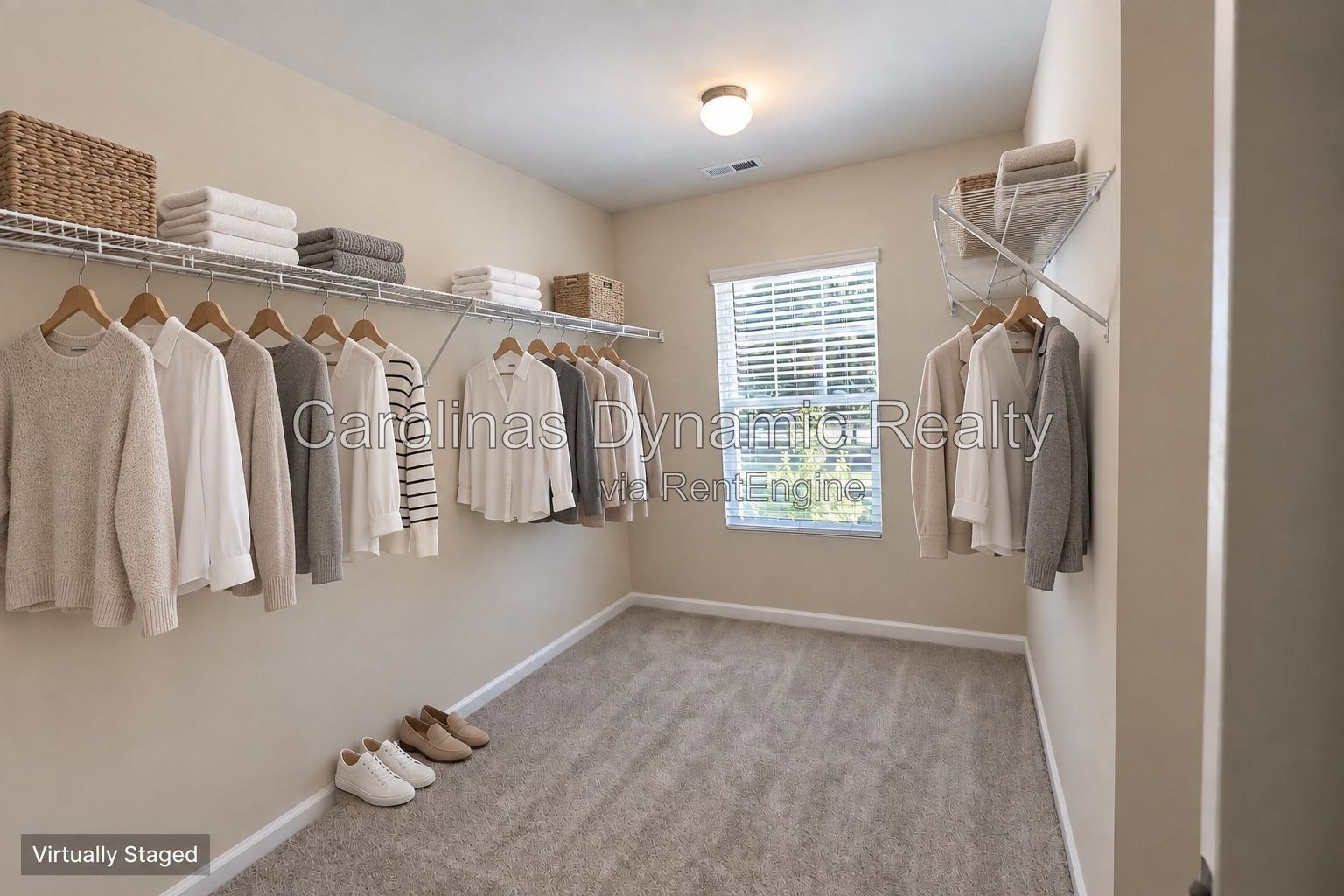 Bright End-Unit Townhome with Two-Car Garage & Convenient Access to I-485 property image