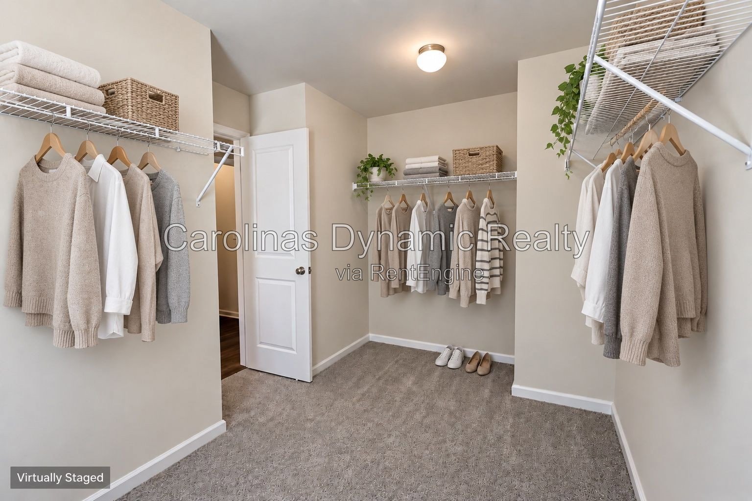 Bright End-Unit Townhome with Two-Car Garage & Convenient Access to I-485 property image