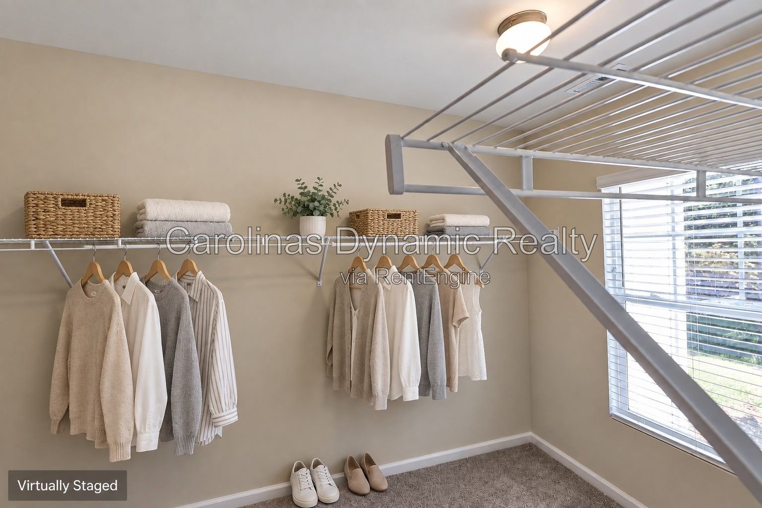 Bright End-Unit Townhome with Two-Car Garage & Convenient Access to I-485 property image