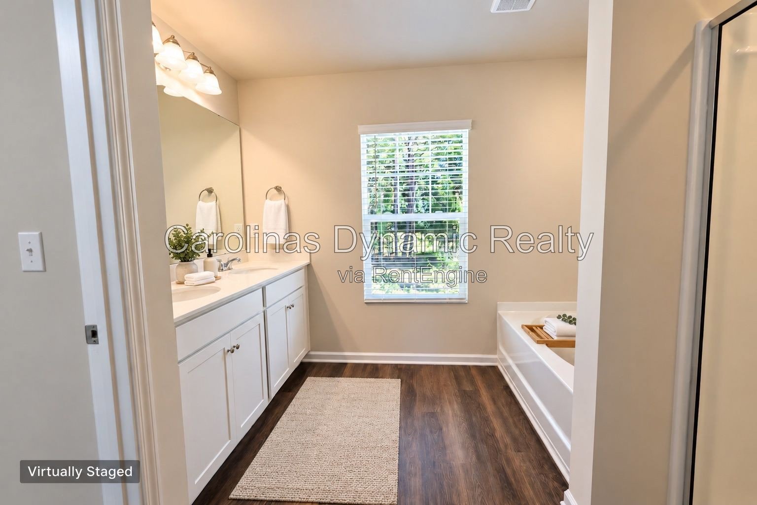 Bright End-Unit Townhome with Two-Car Garage & Convenient Access to I-485 property image