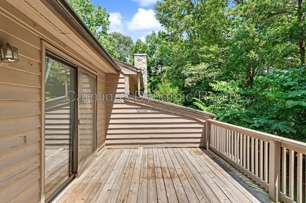 Charming 3-Bedroom Townhouse Retreat with 2 Full Baths in Fort Mill property image