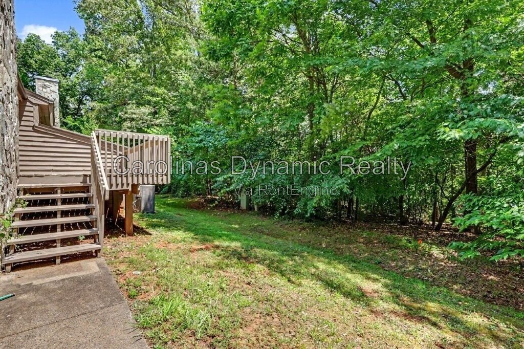 Charming 3-Bedroom Townhouse Retreat with 2 Full Baths in Fort Mill property image