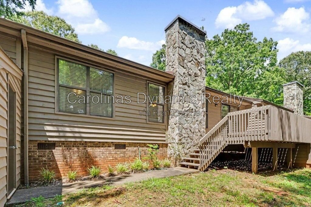 Charming 3-Bedroom Townhouse Retreat with 2 Full Baths in Fort Mill property image