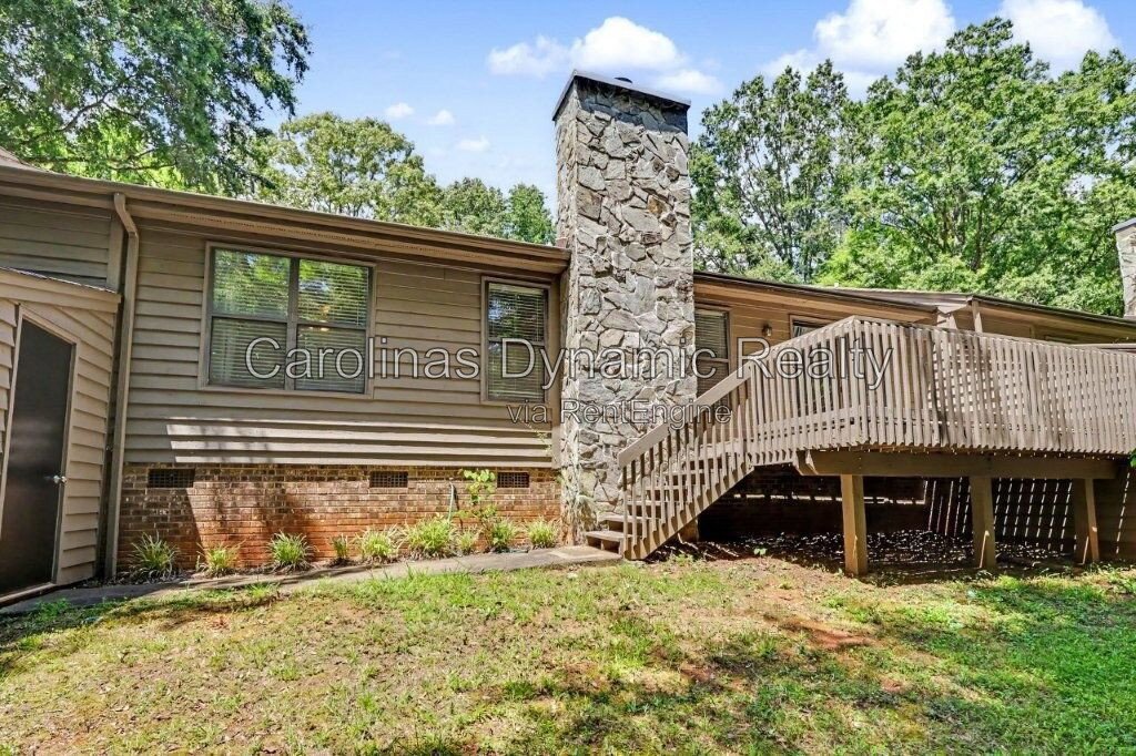 Charming 3-Bedroom Townhouse Retreat with 2 Full Baths in Fort Mill property image