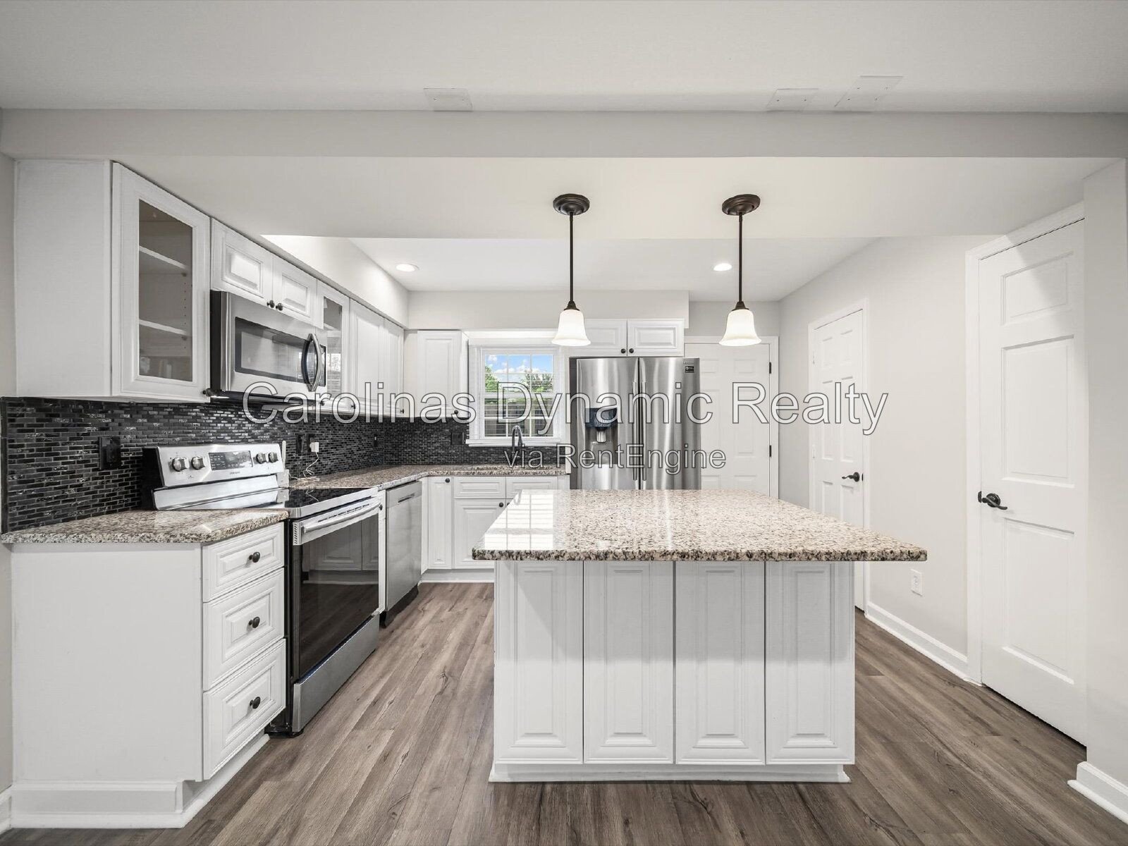 2 Beds | 1.5 Baths | Totally Renovated | Granite Counters | Stainless Steel Appliances property image