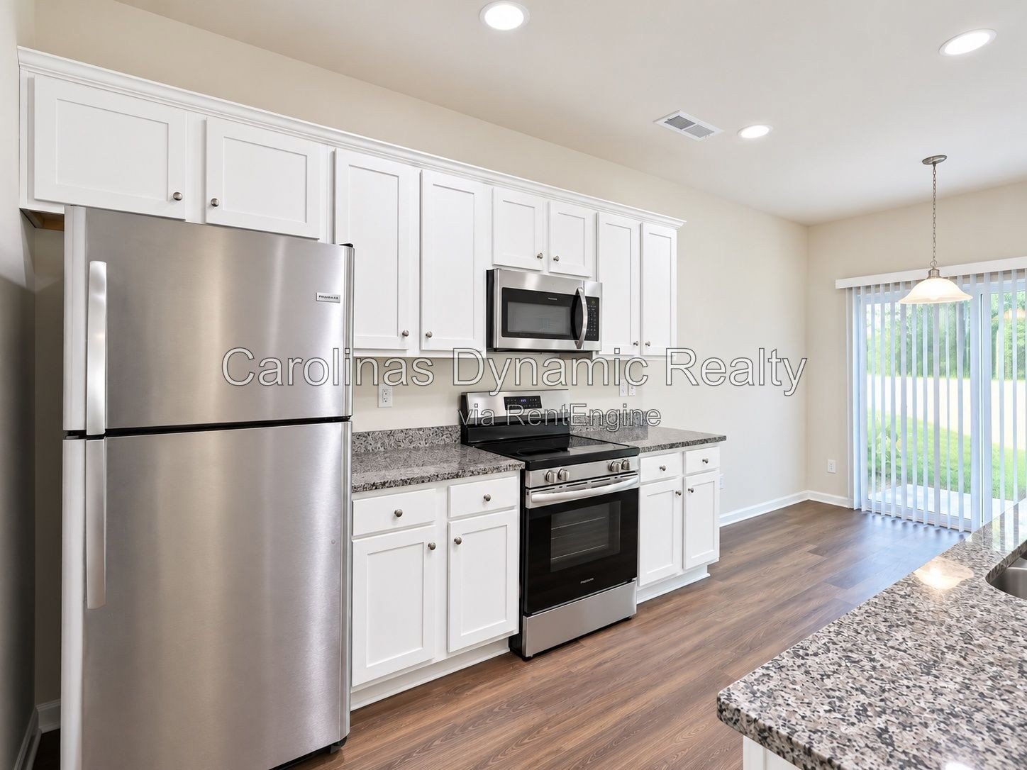 3 Bedrooms | 2.5 Baths | 1 Car Garage | Granite Counters | Stainless Steel Appliances property image