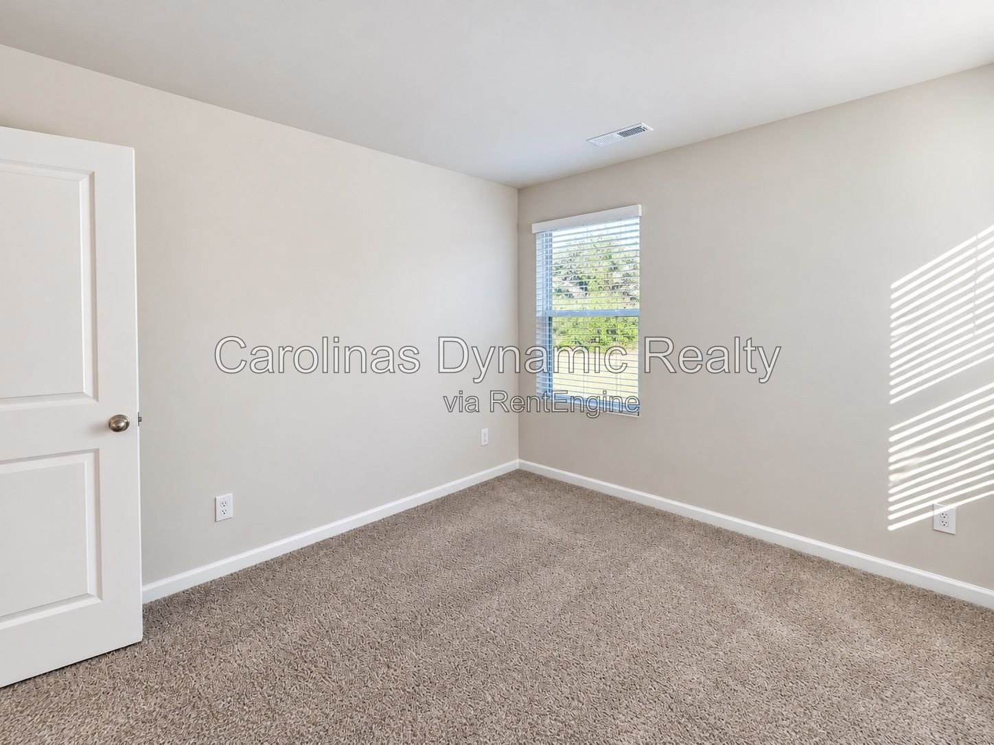3 Bedrooms | 2.5 Baths | 1 Car Garage | Granite Counters | Stainless Steel Appliances property image