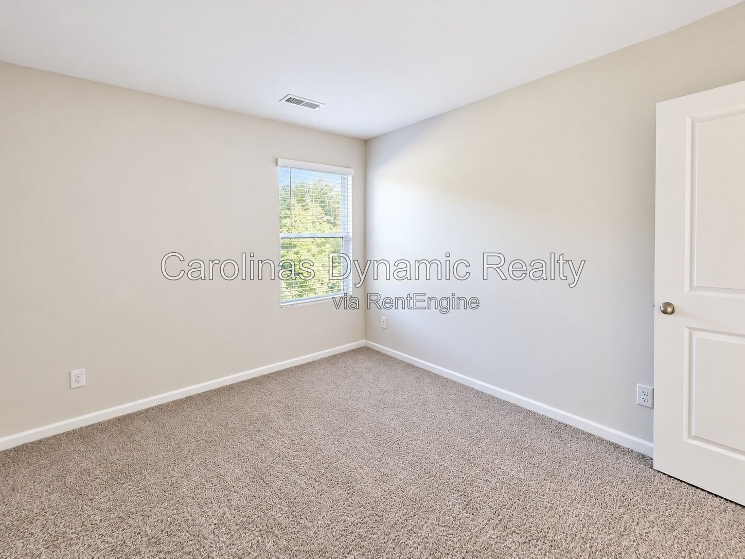 3 Bedrooms | 2.5 Baths | 1 Car Garage | Granite Counters | Stainless Steel Appliances property image