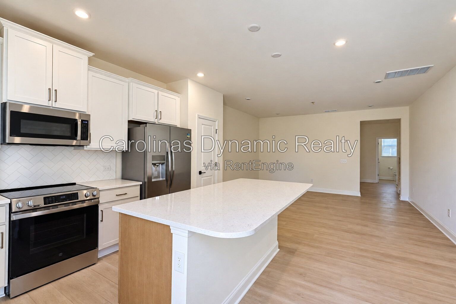 Beautiful 3-Bedroom, 2.5-Bath Townhome Near Uptown Charlotte property image