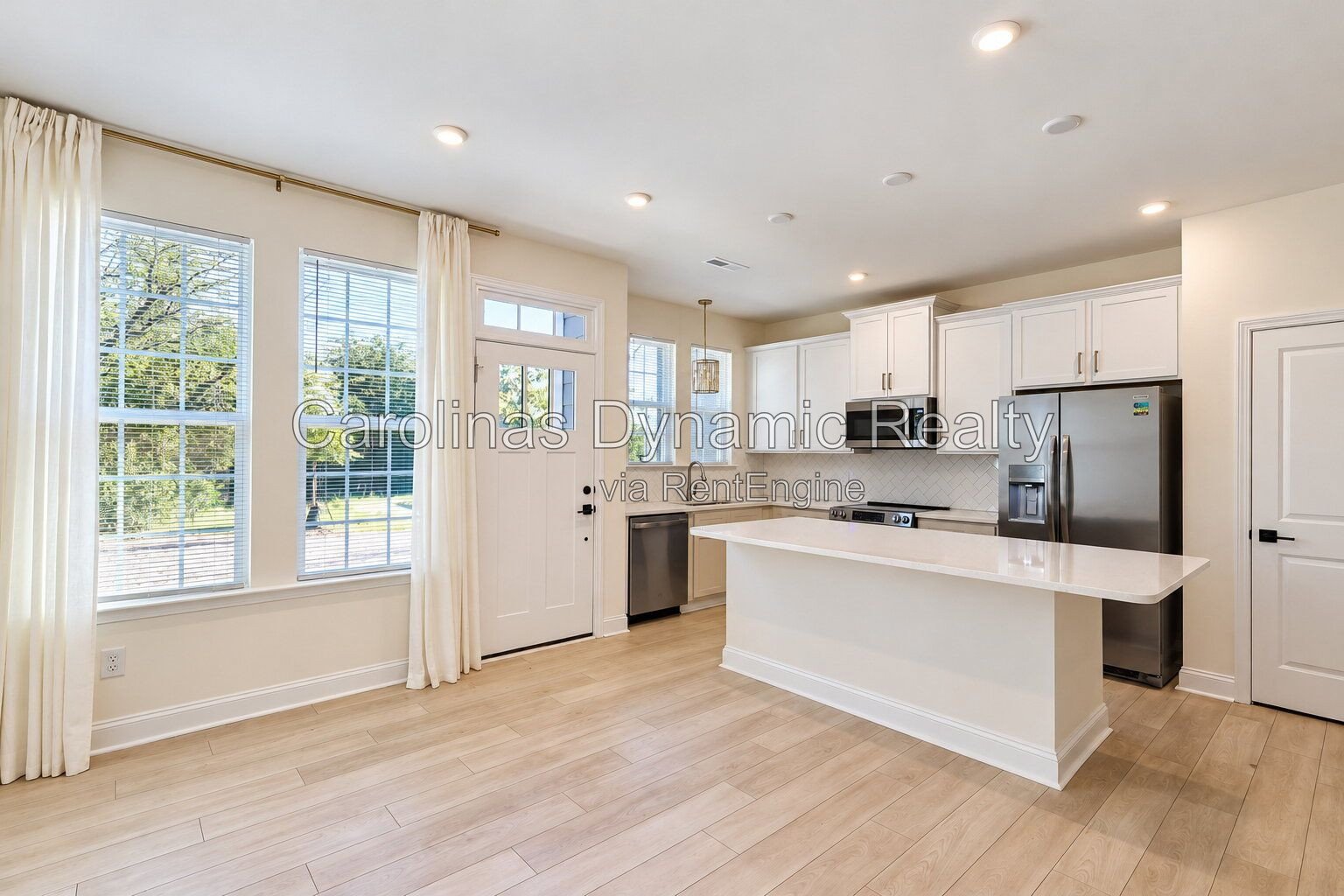 Beautiful 3-Bedroom, 2.5-Bath Townhome Near Uptown Charlotte property image