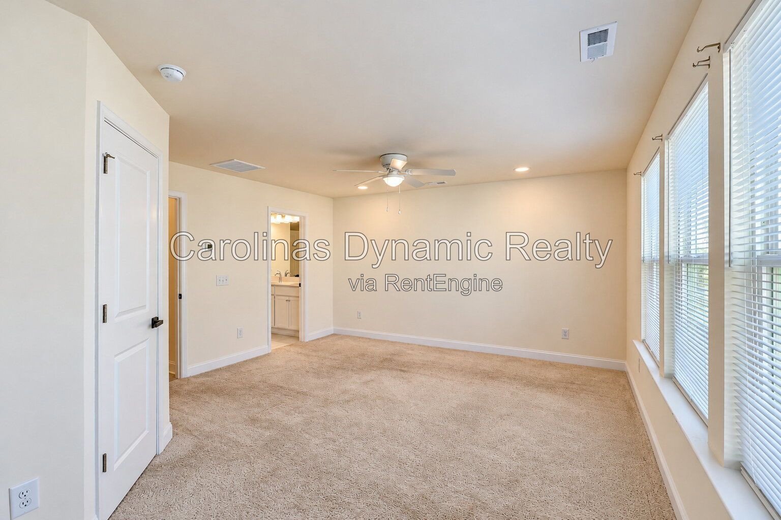 Beautiful 3-Bedroom, 2.5-Bath Townhome Near Uptown Charlotte property image