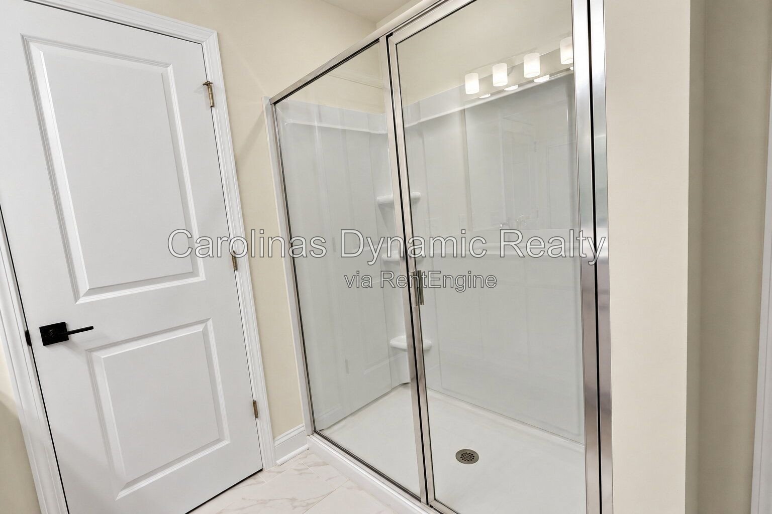 Beautiful 3-Bedroom, 2.5-Bath Townhome Near Uptown Charlotte property image