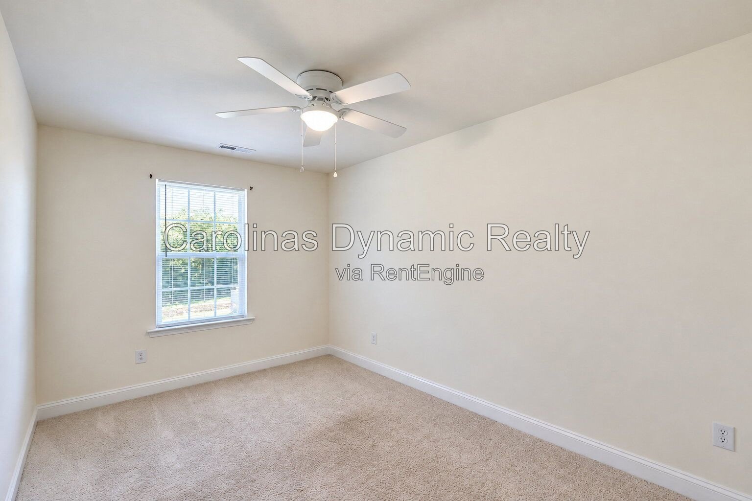 Beautiful 3-Bedroom, 2.5-Bath Townhome Near Uptown Charlotte property image