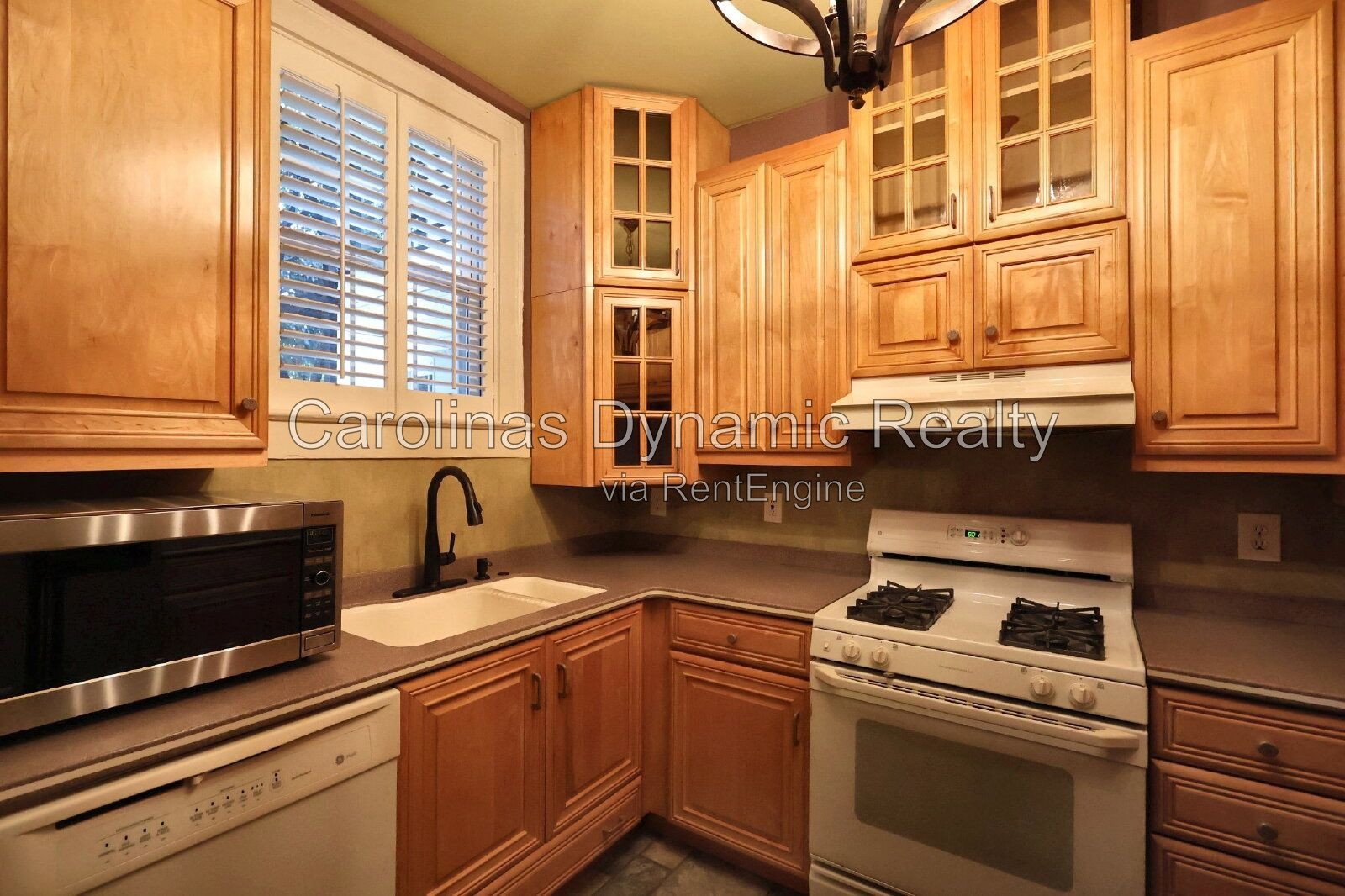 Charming Condo in the Heart of Myers Park property image
