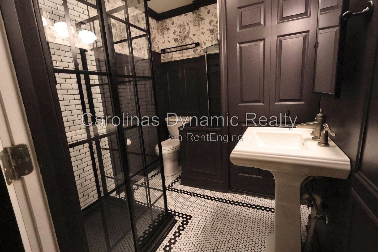 Charming Condo in the Heart of Myers Park property image