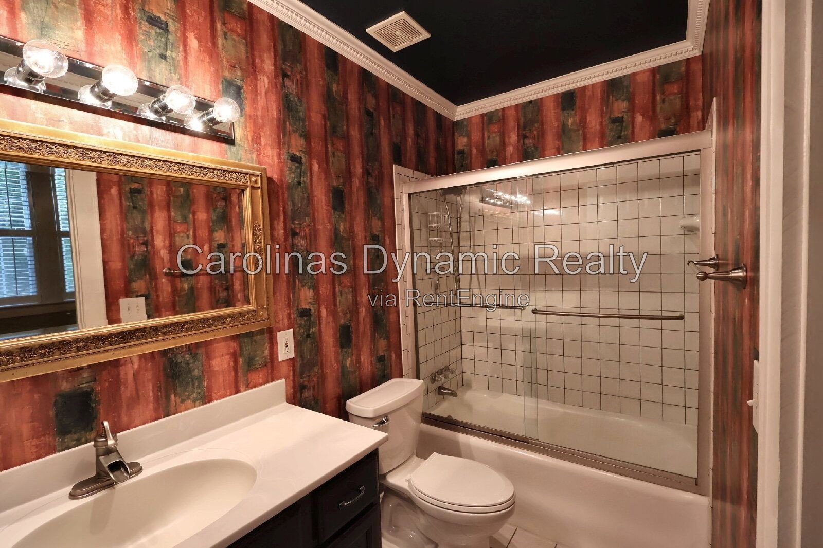 Charming Condo in the Heart of Myers Park property image