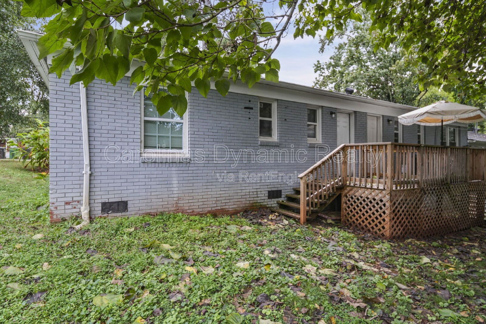 2 Bedrooms | 1 Bath | Hardwood Floors | Fresh Paint | Private Deck property image