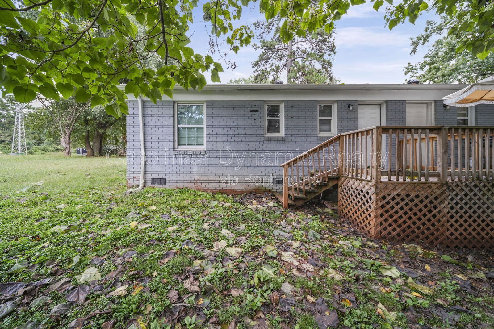 2 Bedrooms | 1 Bath | Hardwood Floors | Fresh Paint | Private Deck property image