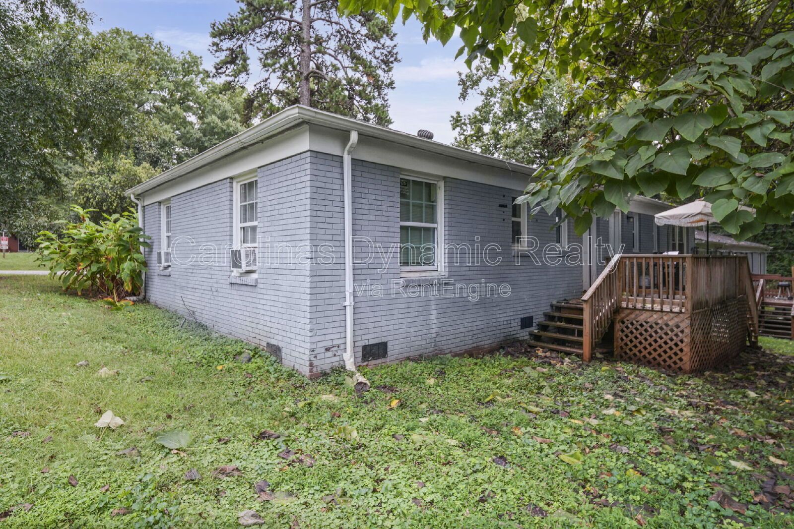 2 Bedrooms | 1 Bath | Hardwood Floors | Fresh Paint | Private Deck property image