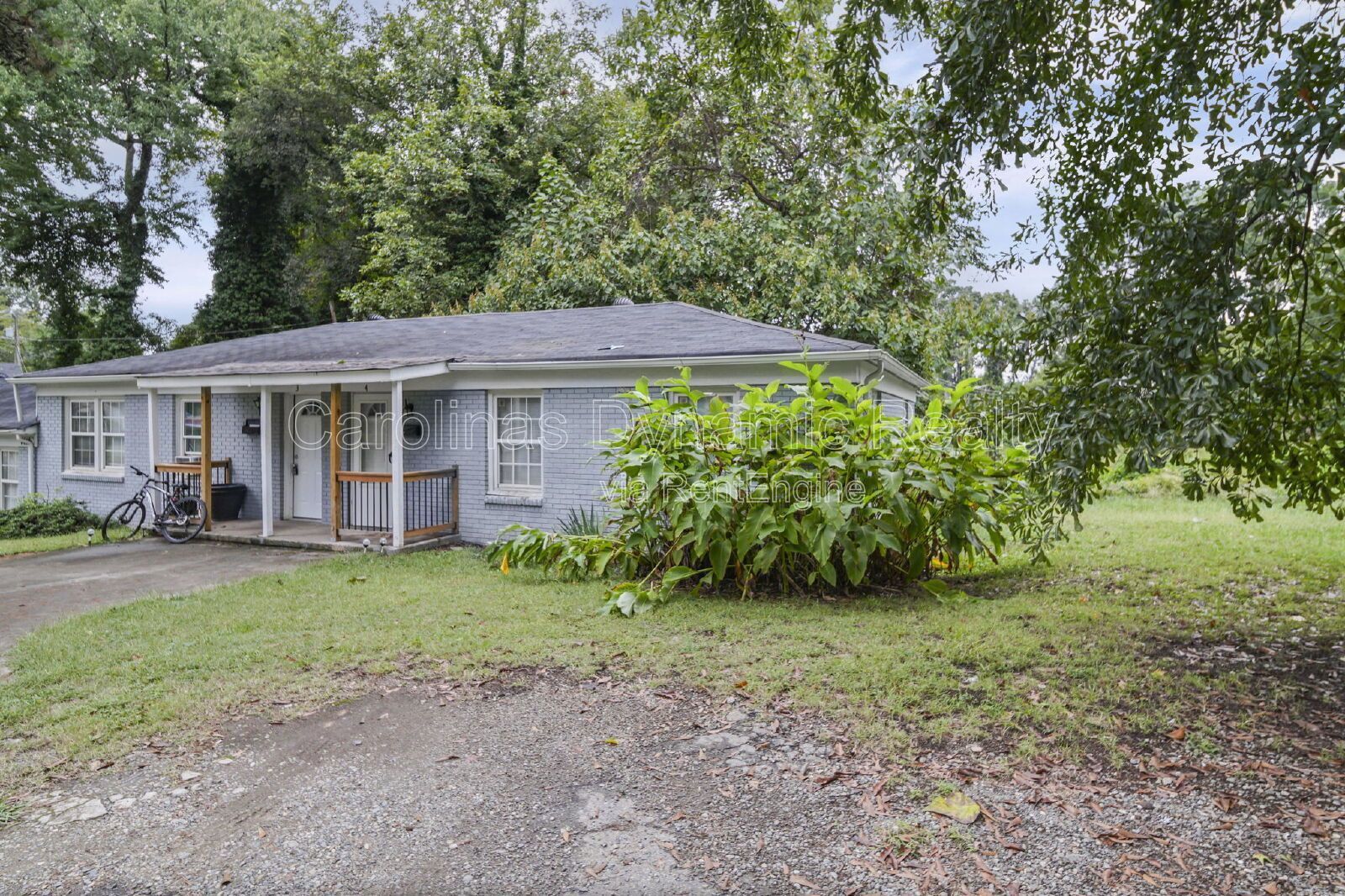 2 Bedrooms | 1 Bath | Hardwood Floors | Fresh Paint | Private Deck property image