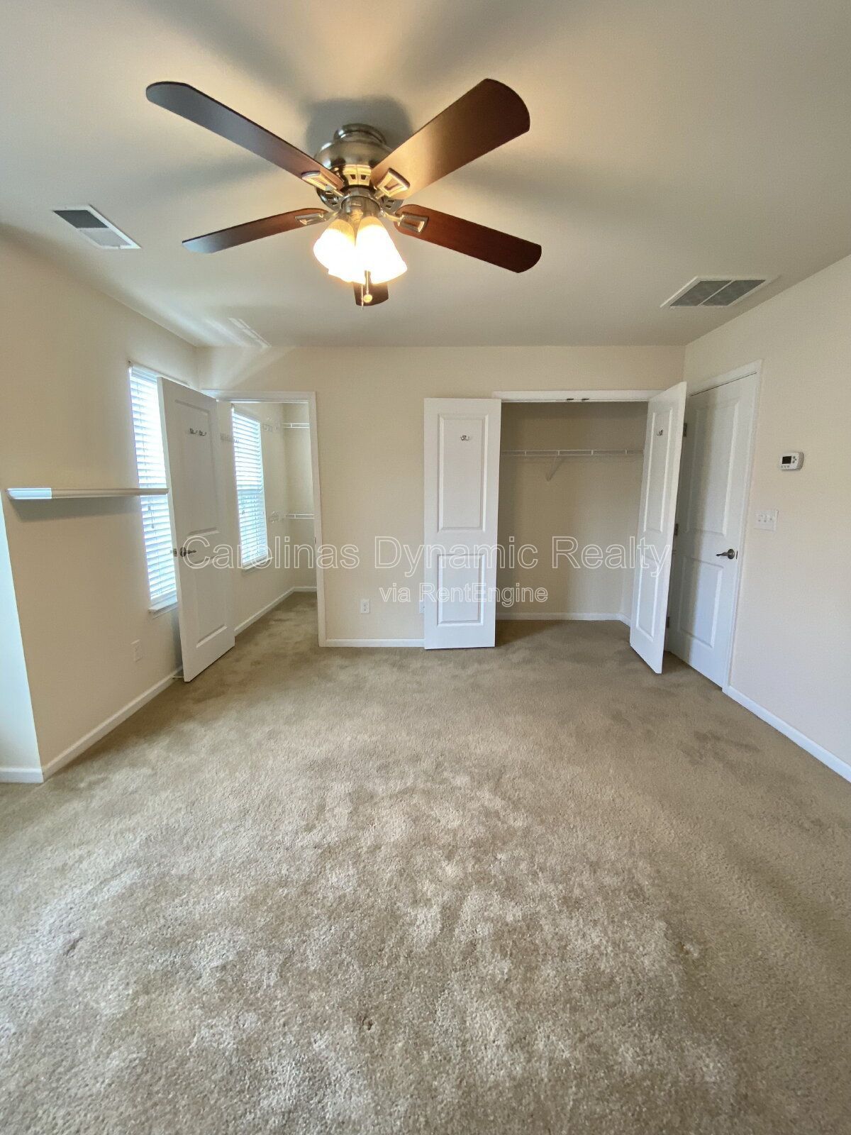 End Unit Townhouse | 2 Primary Suites | Hardwood Floors | Granite Counters | Stainless Steel Appliances property image