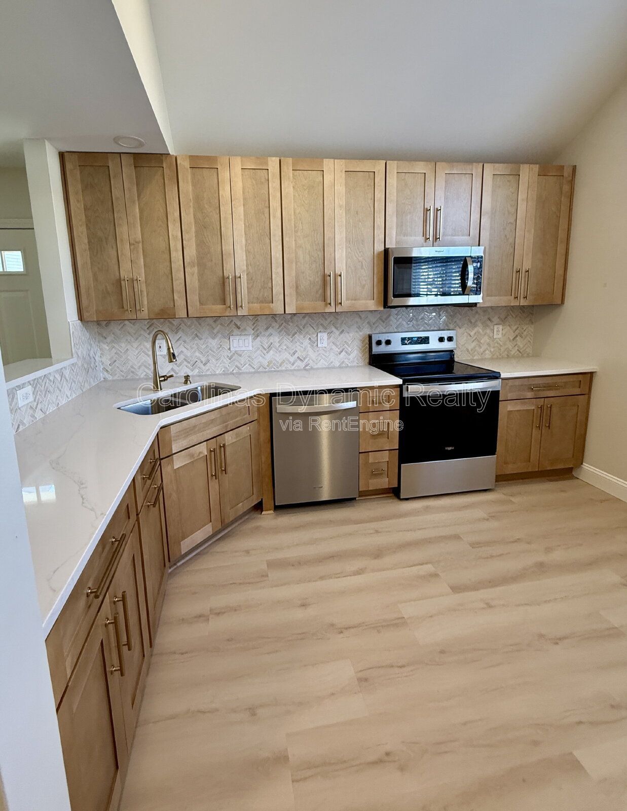 Amazing Ballantyne Location | Totally Updated & Renovated | End Unit Townhouse | Granite Counters | Stainless Appliances property image