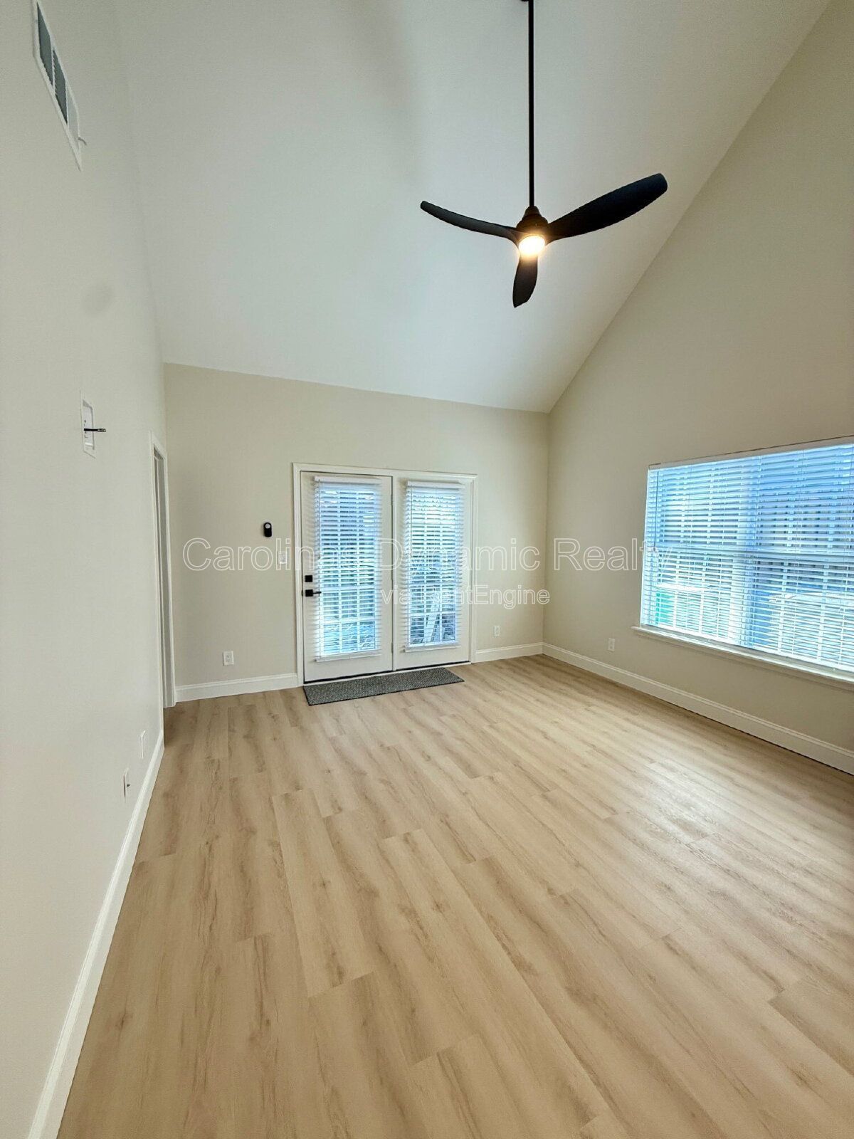 Amazing Ballantyne Location | Totally Updated & Renovated | End Unit Townhouse | Granite Counters | Stainless Appliances property image