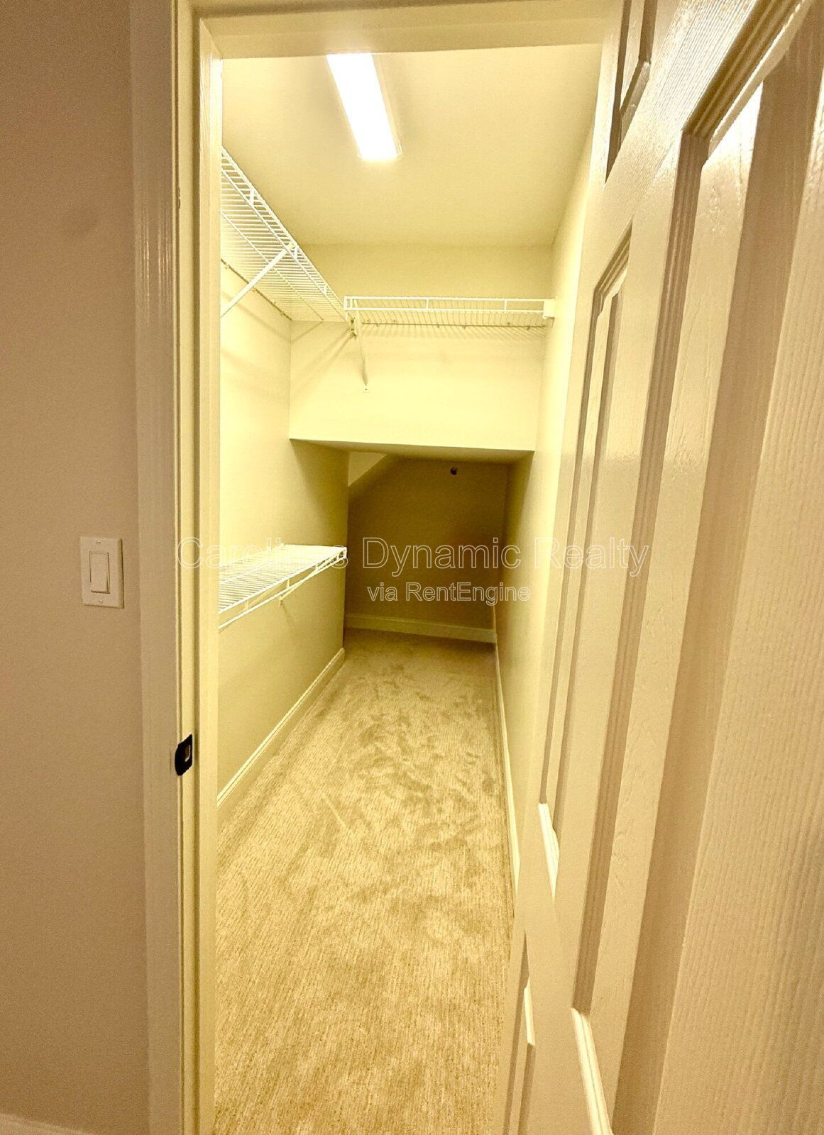 Amazing Ballantyne Location | Totally Updated & Renovated | End Unit Townhouse | Granite Counters | Stainless Appliances property image