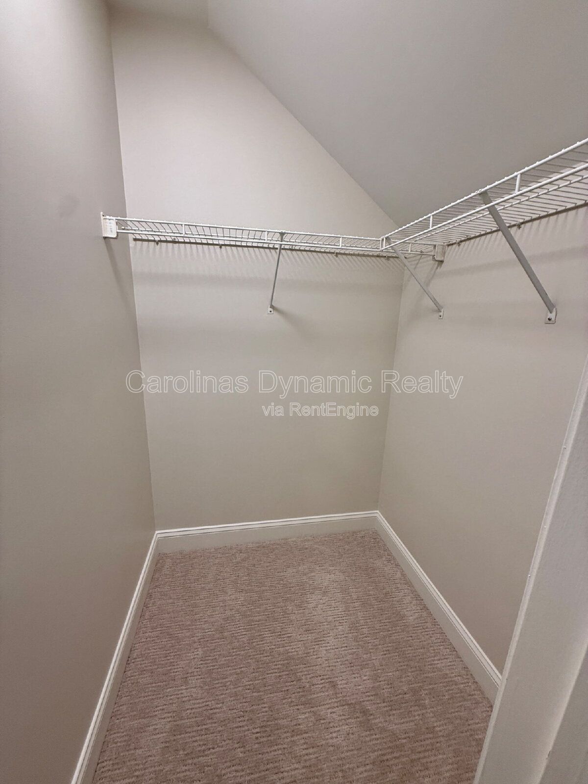 Amazing Ballantyne Location | Totally Updated & Renovated | End Unit Townhouse | Granite Counters | Stainless Appliances property image
