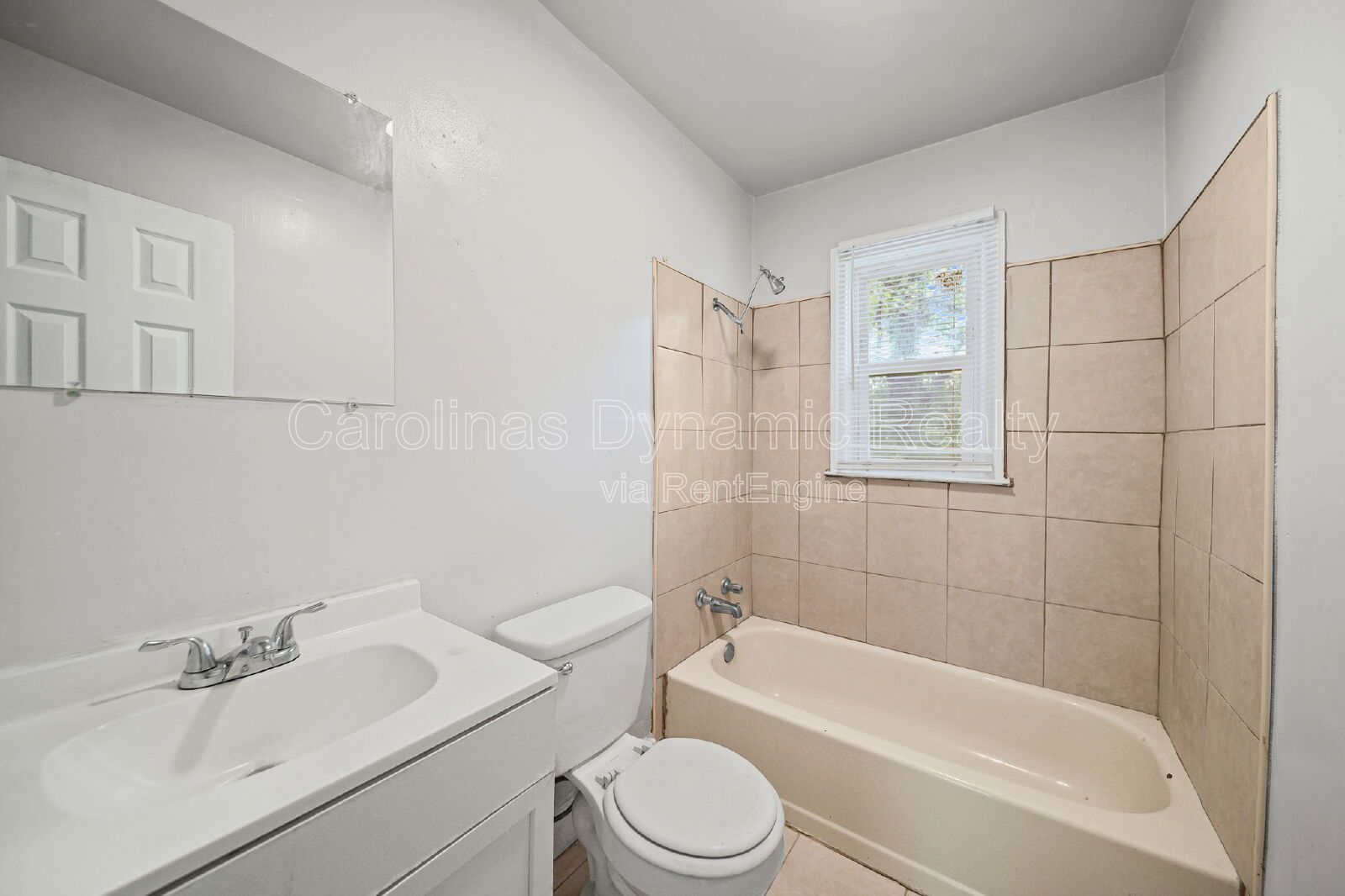 2 Bedrooms | 1 Bath | Hardwood Floors | Fresh Paint | Private Deck property image