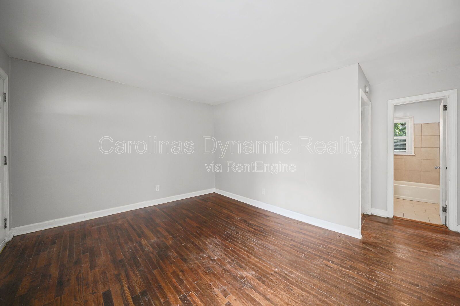 2 Bedrooms | 1 Bath | Hardwood Floors | Fresh Paint | Private Deck property image