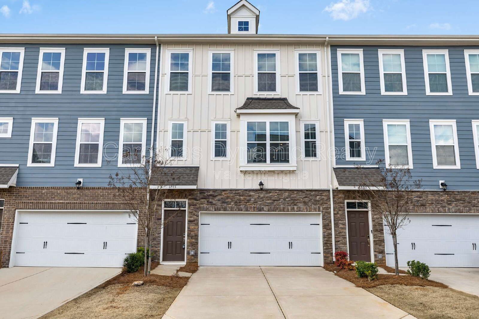 Elegance Awaits | 4 Bedrooms | 3.5 Baths | Gourmet Kitchen | 2 Car Garage property image