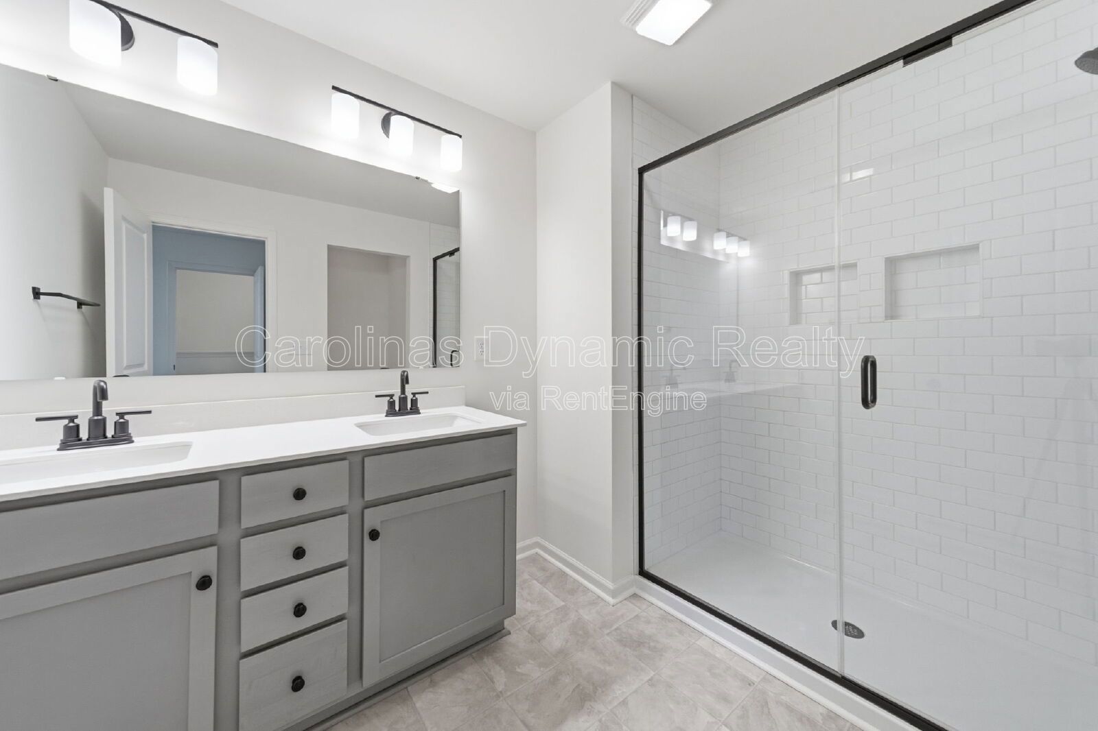 3 Bedrooms | Beautiful Kitchen | Luxury Plank Flooring property image